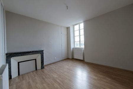Location Appartement 3 pièces 105m² PAU 64000 - Photo 3