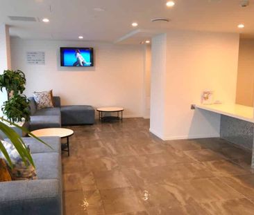 Top Floor - Amazing Views - Photo 5