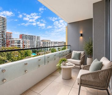 Covered Balcony | Study Nook | Walk to Metro & Macquarie Centre - Photo 6