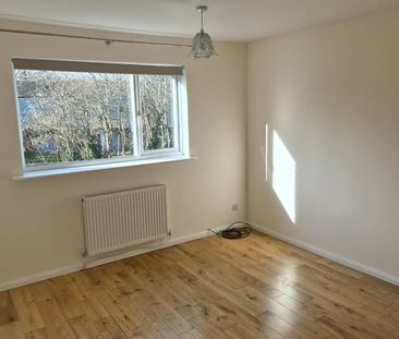 3 Bed Terraced House, Cross Hedge Close, LE4 - Photo 5