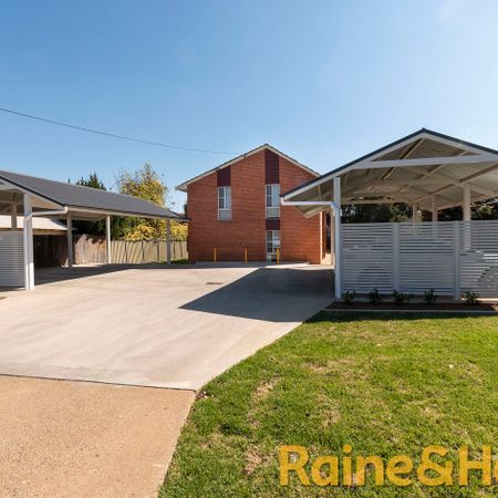 Modern Unit in Central South - Photo 4