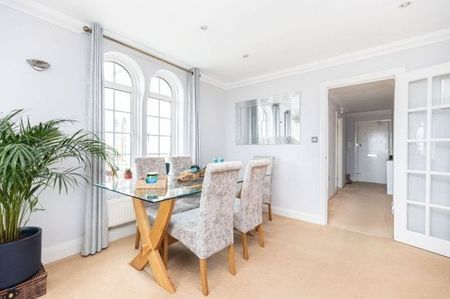 San Remo Towers, Bournemouth - Photo 3