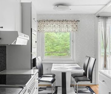 Fornhöjdsvägen, Södertälje - Foto 1