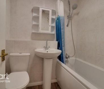 2 bedroom semi-detached house to rent - Photo 5