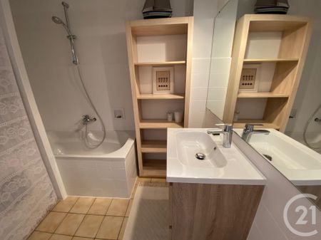 Location Appartement 2 pièces 50m² VILLEFRANCHE SUR MER 06230 - Photo 4