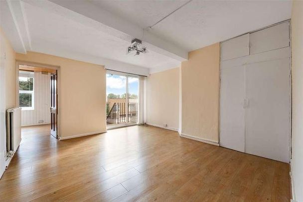 St. Helier Avenue, Morden, SM4 - Photo 1