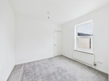 Stroud Road, Gloucester - Photo 2