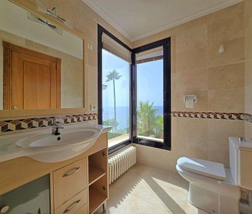 Una villa donde el Mediterráneo forma parte de tu hogar - Foto 3