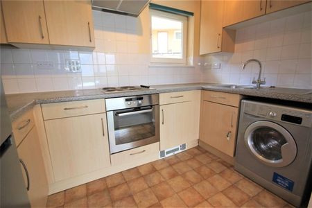 Bergenia House, Bedfont Lane, Feltham,TW13 - Photo 5