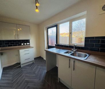 2 bedroom terraced house to rent - Photo 6