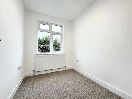 5 bedroom semi-detached house to rent - Photo 3