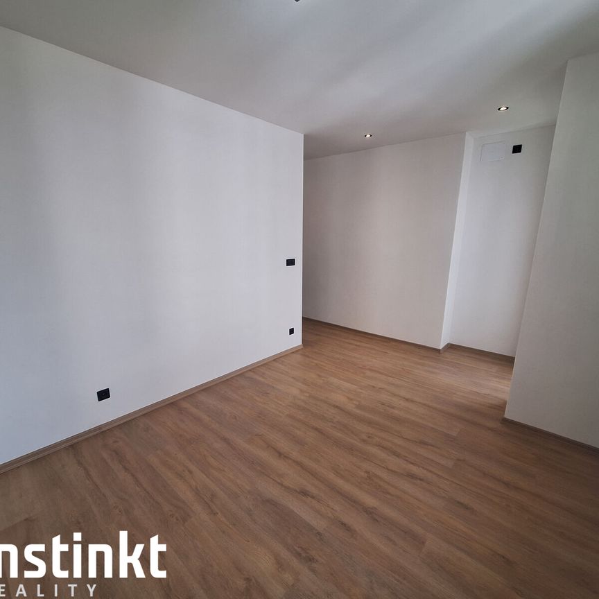 Pronájem bytu 1+kk a garsoniéry 25 m², Pařížská 1797, Plzeň Východní Předměstí - Fotografie 1