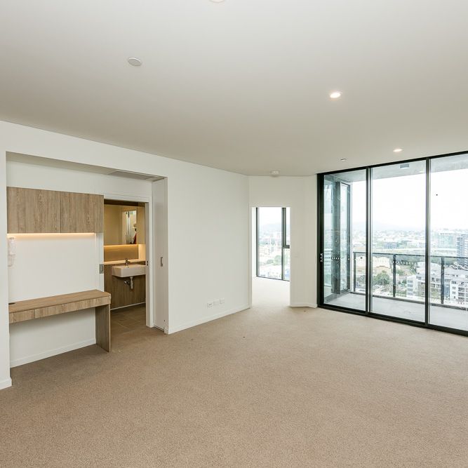 The Melbourne Residences - Unfurnished - Photo 1