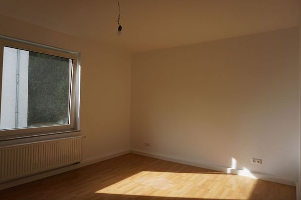 ruhige 3 ZKB-Wohnung in Siegen zu vermieten - Photo 1