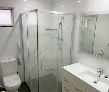 A Duncraig Classic with a Private Poolside Escape - Photo 5