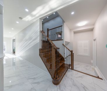 For Lease - 96 Maverick Crescent, Vaughan, Ontario - Photo 5