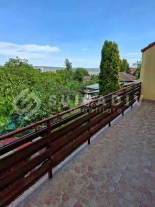 Casă tip duplex cu 5 camere | Garaj | Andrei Mureșanu - Photo 1
