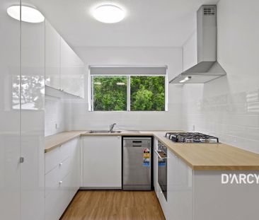 2/17 TRUNDLE ST - Photo 3