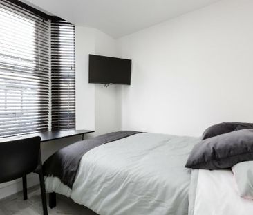 5 bedroom house to rent - Photo 1