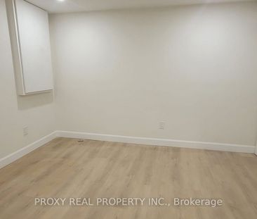 For Lease - 127 Harrison Drive, Newmarket, Ontario - Photo 4