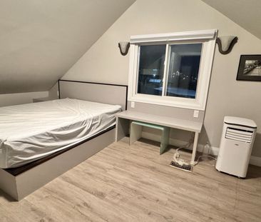 For Lease - 5745 Stanley Avenue Unit# Side upper, Niagara Falls, On... - Photo 4