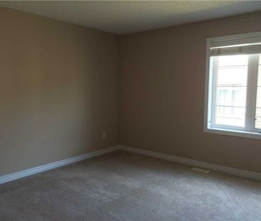 For Lease - 2307 Whistling Springs Crescent, Oakville, Ontario - Photo 2