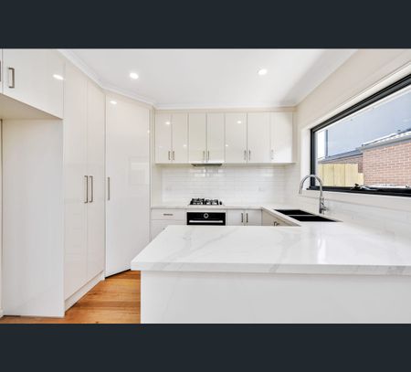 1/18 Caesar Street, Mulgrave, Vic 3170 - Photo 2