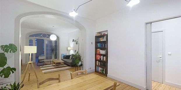 Appartement te huur in Etterbeek voor € 1.190 met 1 slaapkamer - Photo 1