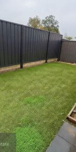 COZY FAMILY HOME IN CONVENIENT LOCATION! - Photo 3