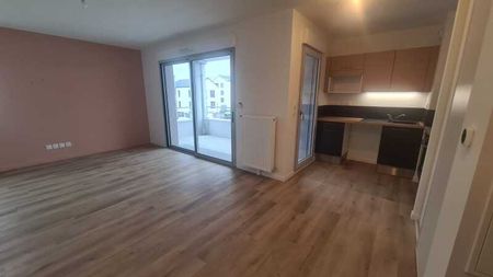 Location Appartement 2 Pièces 45 m² - Photo 4