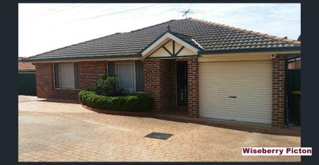 Location Location Location !! - Photo 2