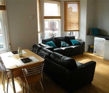 5 bedroom semi-detached house to rent - Photo 3