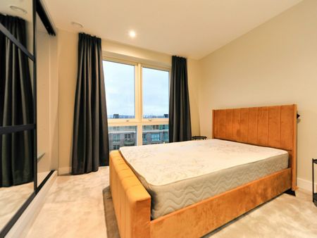 Flat to rent on - Photo 3