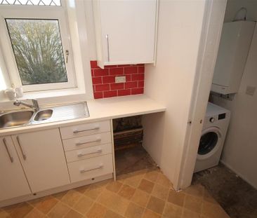 2 bedroom flat to rent - Photo 5