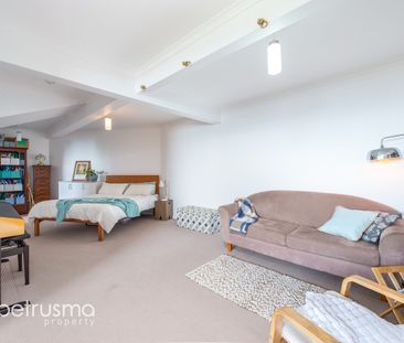 Family Home with Breathtaking Views - Photo 6