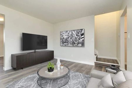 - 2 Bedroom at George Court - Photo 3