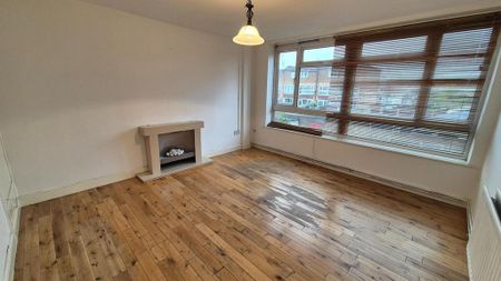 3 bedroom terraced house to rent - Photo 2