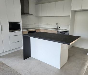 Ready for move in, 1 bedroom house - Photo 3