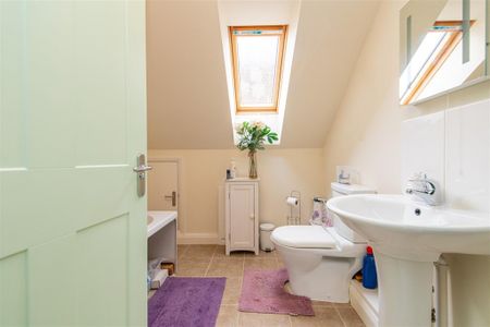 3 bed House To Let - Photo 5