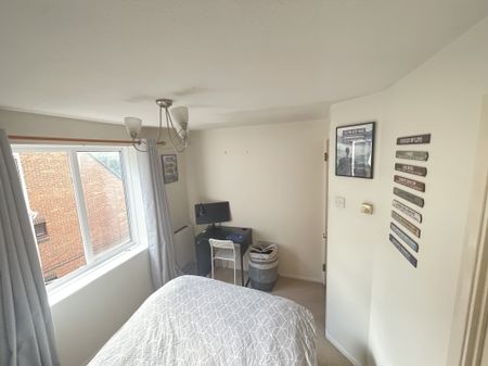 Greyhound Road, Sutton - Photo 4