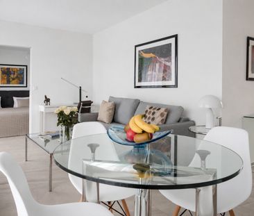Charmante, möblierte 2.5-Zimmer-Attikawohnung mit Balkon in Zürich ... - Photo 5