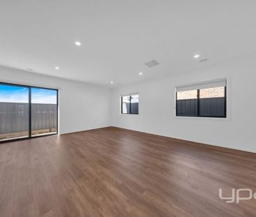 Great Location with Closeby Amenities!! - Photo 1