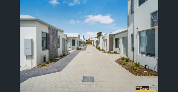 Brand New Modern House for Rent - Beckenham - Photo 1