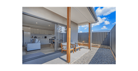 1 Bedroom room with ensuite - Photo 5