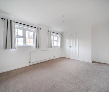 2 bedroom semi-detached house to rent - Photo 4