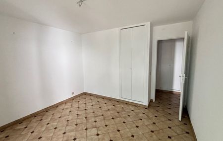 Location Appartement P2 Nimes - Photo 4