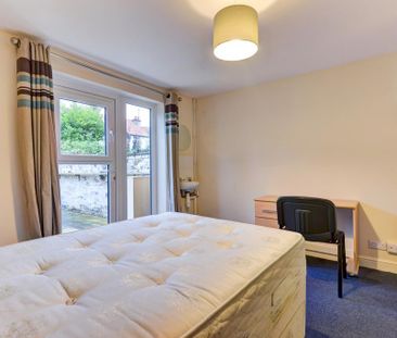 9 bedroom house to rent - Photo 4