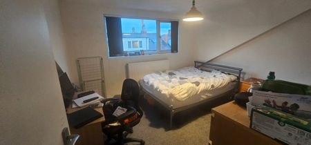 4 Bed - 26 Welton Place, Hyde Park, Leeds - LS6 1EW - Student - Photo 5