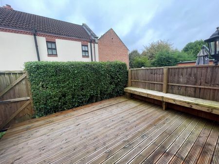 3 bedroom semi-detached house to rent - Photo 3