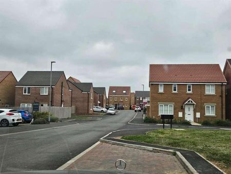 Brookes Lane, Hemlington, TS8 - Photo 3